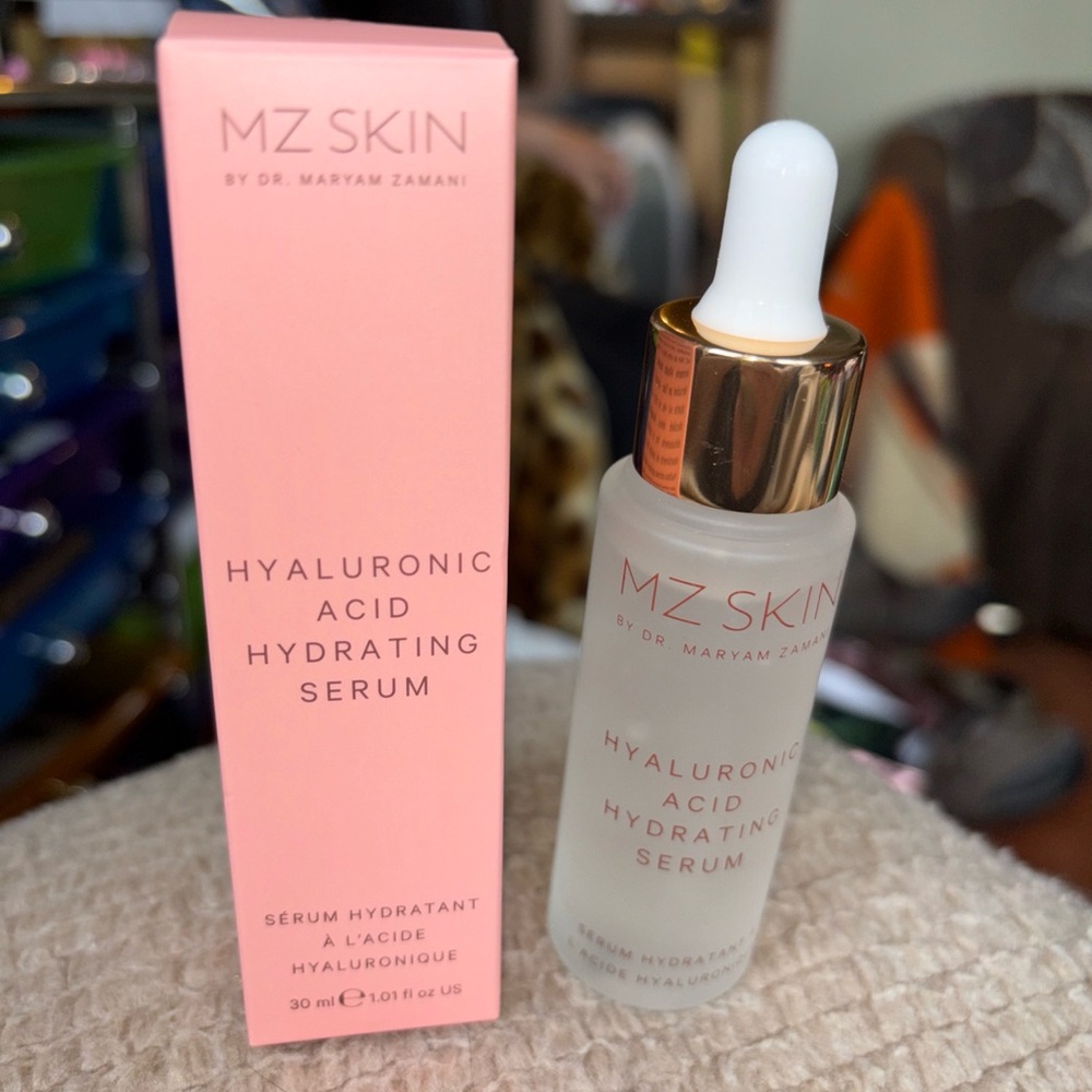 MZ Skin Hyaluronic Acid Hydrating Serum 30ml.  New in Box!